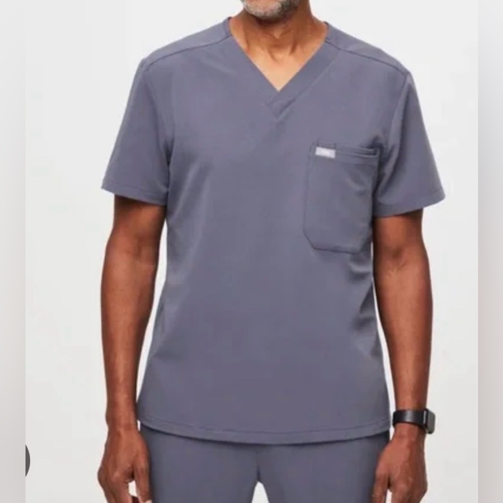 FIGS Leon Three Pocket Scrub Top Space Navy Size XL